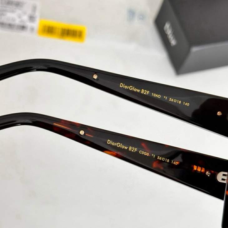 Picture of Dior Sunglasses _SKUfw76772031fw